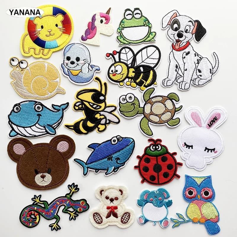 Badges brodés animaux mignons à coudre ou thermocollants pour vêtements et accessoires
