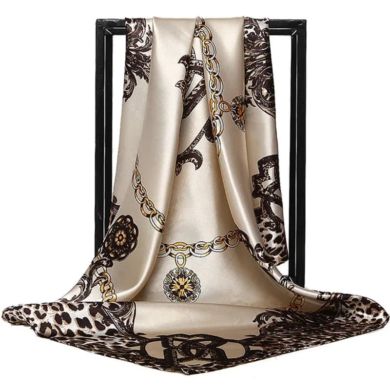Foulard carré en soie pour femmes, Bandana de luxe, Design de marque, bandeau en Satin, Hijab, grand châle enveloppant, chaîne imprimée, nouveau