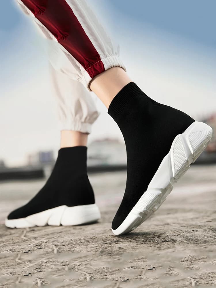 2025 printemps baskets pour hommes noir sans lacet Non en cuir chaussures décontractées haut sans lacets chaussures chaussettes légères mode unisexe baskets hommes chaussure hommes tn basket homme