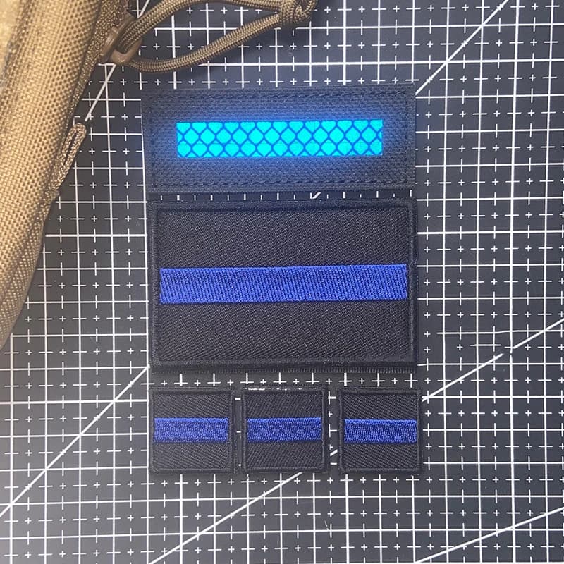 Patch brodé réfléchissant à rayures bleues, badges tactiques en nylon pour la décoration de sacs à dos, chapeaux, vêtements et vestes