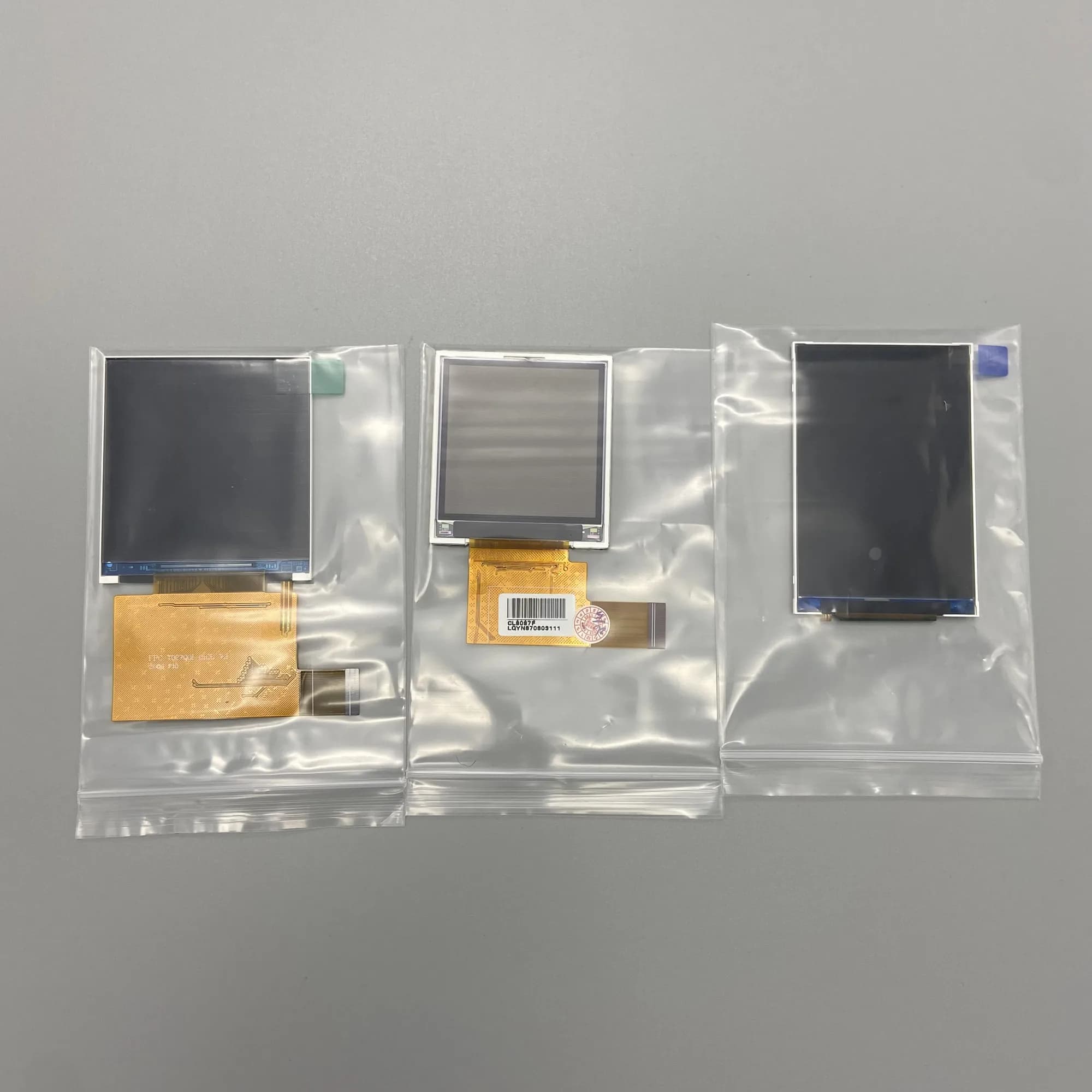 Ne peut pas être utilisé lors d'acheter séparément! Les écrans LCD 2.2, 2.45, 2.6,3.0 pouces conviennent aux kits d'écran LCD vendus dans notre magasin