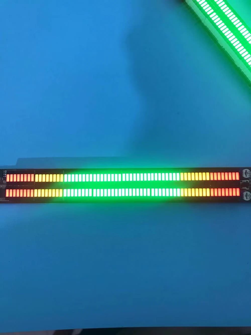 Indicateur de niveau modifié pour voiture, double 64 niveaux, lumière à spectre Audio, pilier A, LED, contrôle du son, battements à la maison, DC8-40V