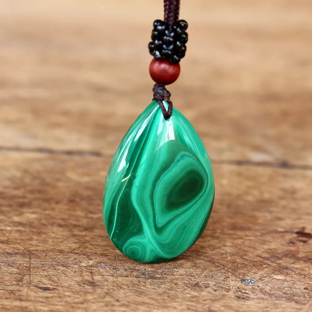 Collier pendentif goutte d'eau Malachite, pierre naturelle, macramé de Yoga, pour femmes et hommes, accessoires de bijoux à la mode