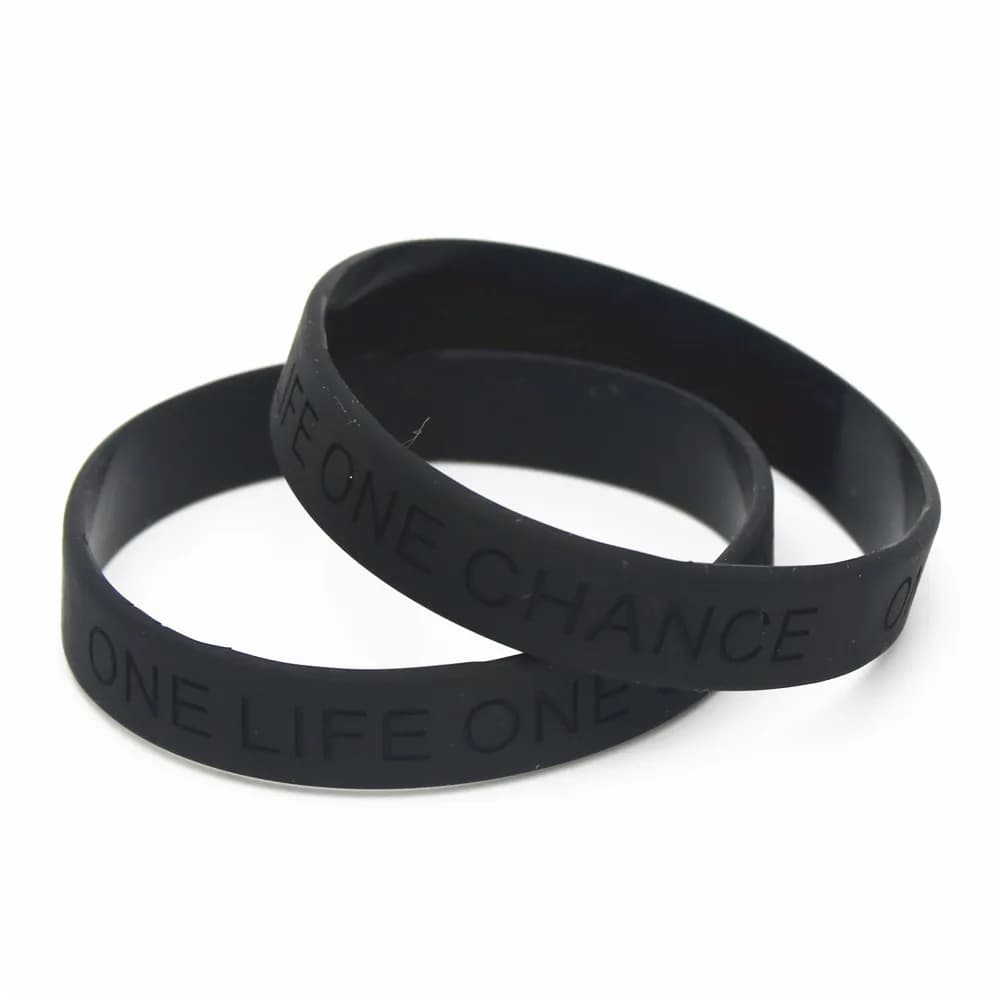 1 PC mode noir une vie une Chance imprimé Bracelet en Silicone Bracelet de sport bracelets en caoutchouc Bracelet hommes femmes bijoux SH066