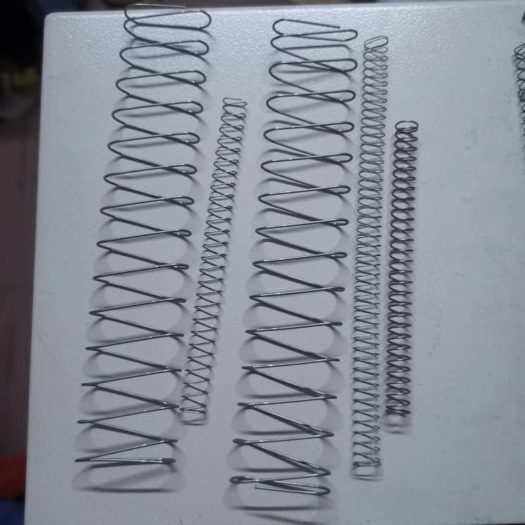 Ressort de compression carré, diamètre du fil, modifié, 4,1, P90