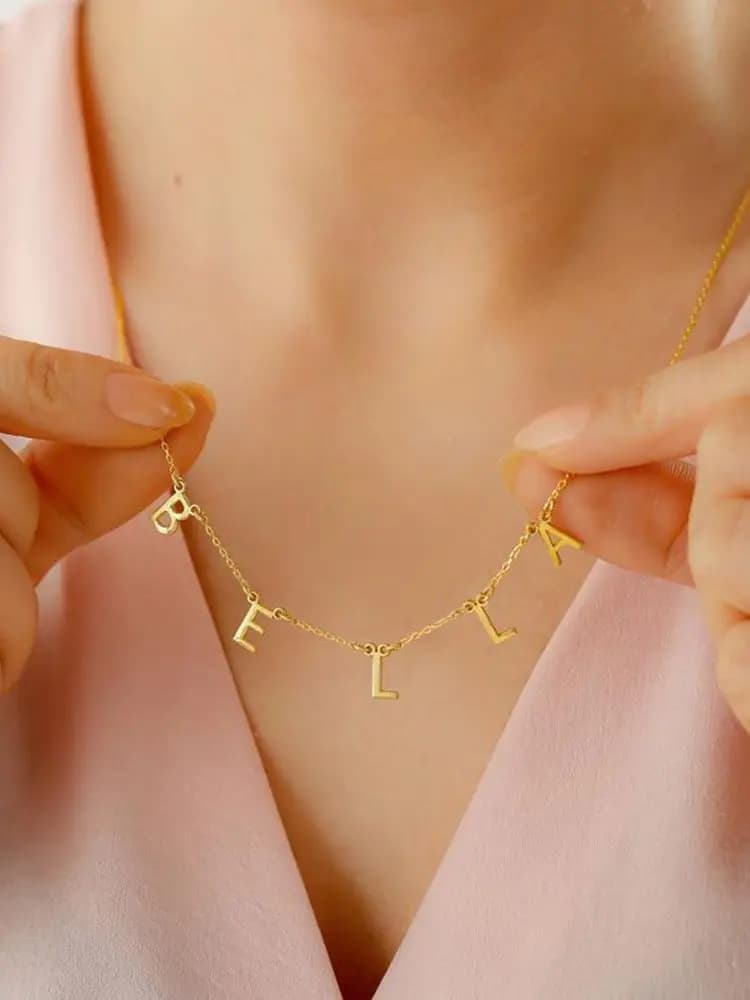 Collier initial personnalisé, chaîne de clavicule exquise, bijoux pendentif numéro en acier inoxydable pour dames