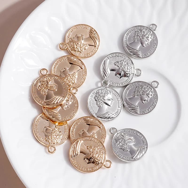 Leslie 10 pièces/lot 20*23mm tendance sculpté Portrait breloques pour Bracelets pendentifs colliers bricolage alliage pièce de monnaie breloques bijoux accessoires