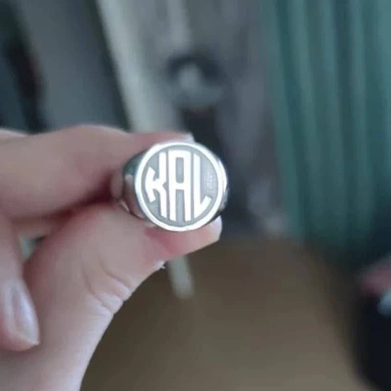 Bague Ronde en Argent Massif 925 de 13mm avec Nom Gravé 3D ou pio, Signet Personnalisé pour Cindy, Vente en Gros