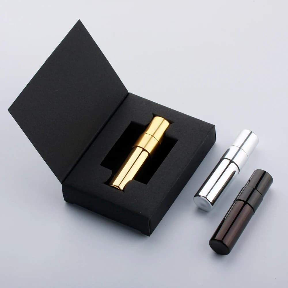 Bouteille de parfum 3ml, 50 pièces/lot, atomiseur, boîte d'emballage, blanc ou noir, vaporisateur, cadeau