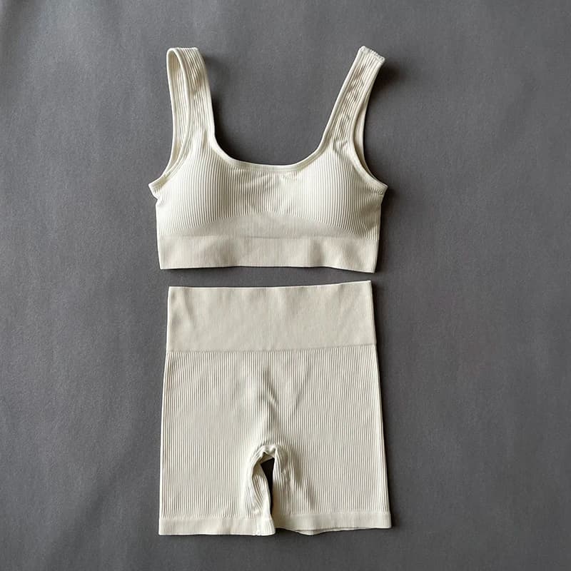 Ensemble de Yoga sans couture pour femmes, vêtements de Sport, Sexy, col carré, hauts de soutien-gorge, costumes avec short, vêtements de Fitness, survêtement sans manches