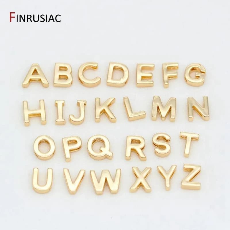 Bijoux à bricoler soi-même faisant 26 lettres perles plaqué or pendentifs Alphabet creux pour Bracelets collier accessoires