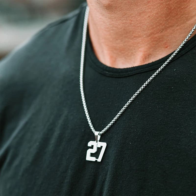 Colliers personnalisés avec chiffres de Baseball et de basket-ball pour hommes et femmes, bijoux personnalisés en acier inoxydable, cadeau de sport pour petit ami