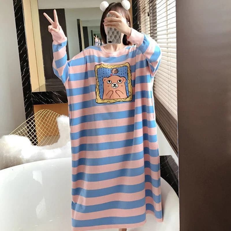 Chemise de nuit 5XL pour femmes, robe de nuit à rayures, chemise de nuit à motifs de dessins animés, chemise de nuit à manches longues, vêtements de nuit.