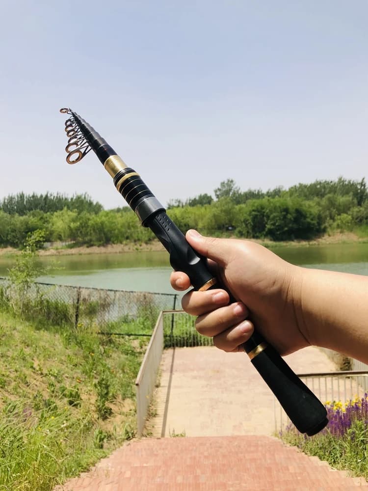 Canne à pêche spinning télescopique portable en carbone, idéale pour pêcher la carpe ou la truite en mer, nouveau modèle