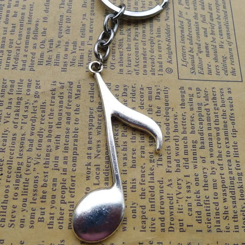Porte-clés Note musicale en métal, pendentif de sac de musique de voiture de luxe Cool, cadeaux pour hommes et femmes, bijoux