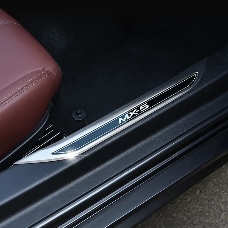 Protection de seuil de porte en acier inoxydable, plaque de protection contre les rayures, garnitures, accessoires de seuil de voiture pour Mazda MX-5 RF ND MX5