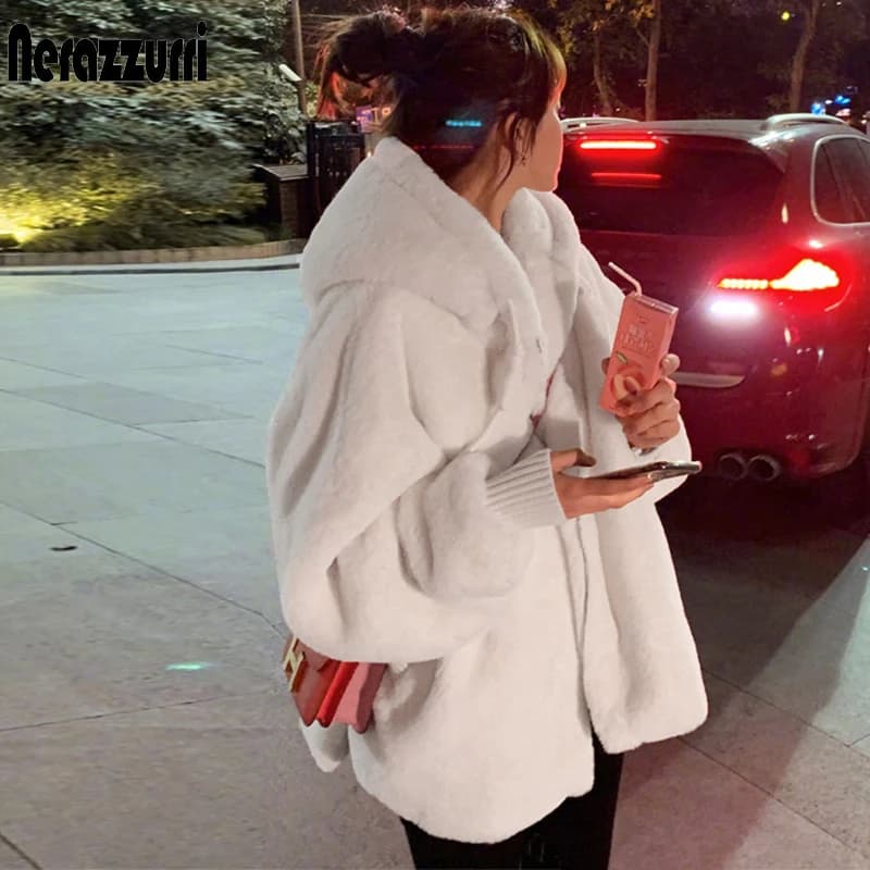 Nerazzurri – veste d'hiver blanche surdimensionnée en fausse fourrure pour femmes, avec capuche, manches raglan, fermeture éclair, vêtements à la mode coréenne pour femmes, 2021