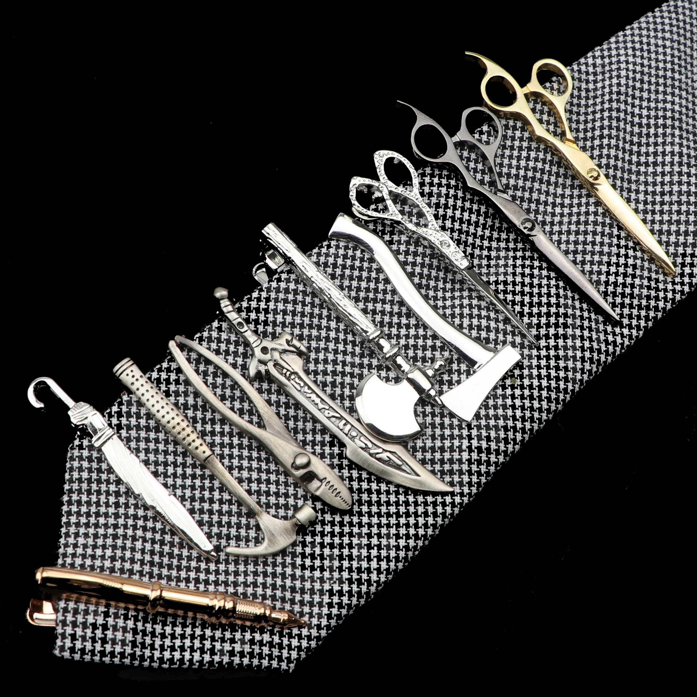Pinces à cravate en acier inoxydable chromé, ciseaux Ax voiture hibou épée marteau forme pince à cravate en métal pour hommes pinces à cravate épingle pour hommes cadeau 1 pièce