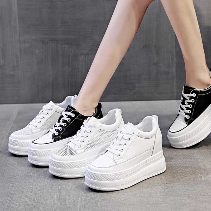 Baskets épaisses en cuir fendu pour femmes, chaussures décontractées, maille respirante, talons hauts, blanc, noir, printemps, été