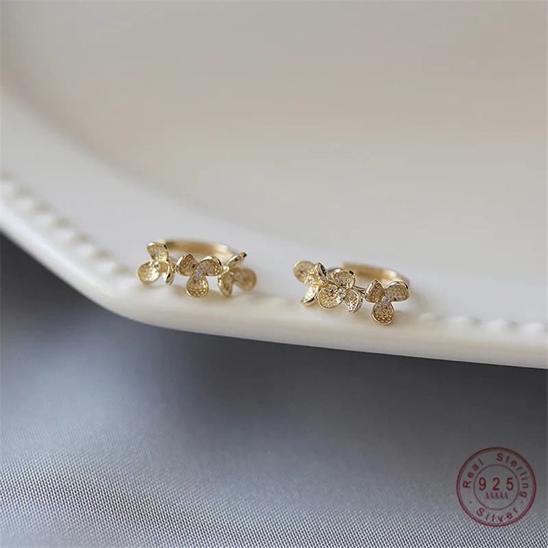 Boucles d'oreilles en argent regardé 925 avec petite fleur française pour femme, bijoux de luxe légers, cadeau pour petite amie, fête de mariage, tempérament