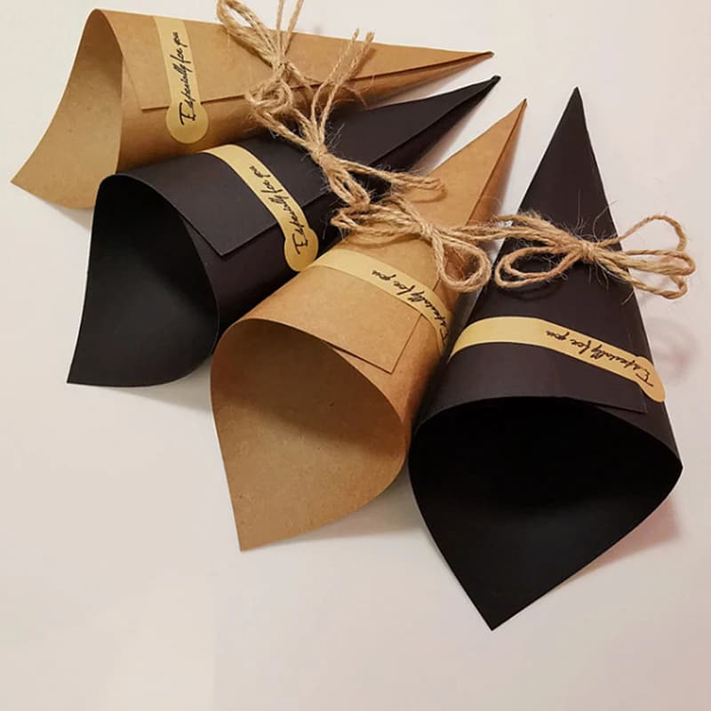 Confettis de mariage rétro en papier Kraft, 50 pièces, pétales de bonbons plaqués, cônes de confettis naturels pour décoration de fête d'anniversaire et de mariage