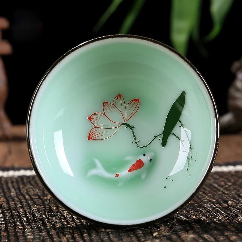 Service à thé Kung Fu chinois céladon de haute qualité, 60ml, rond et plat, Lotus carpe Pu'er, tasses à thé en céramique peinte à la main, tasse à thé unique pour carpe