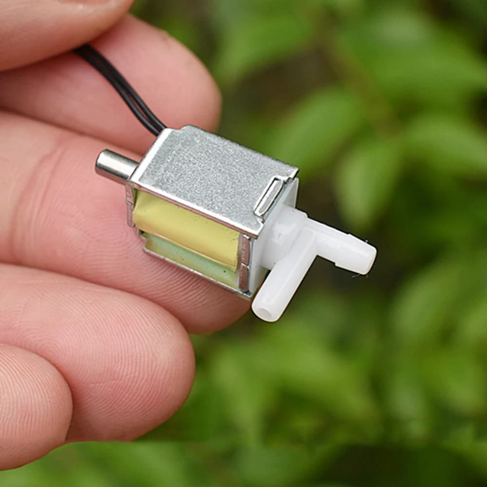 Micro électrovanne 2 positions 3 voies DC 5V 6V 1.5W Mini vanne électromagnétique 10mm interrupteur de vanne d'air à commande électrique