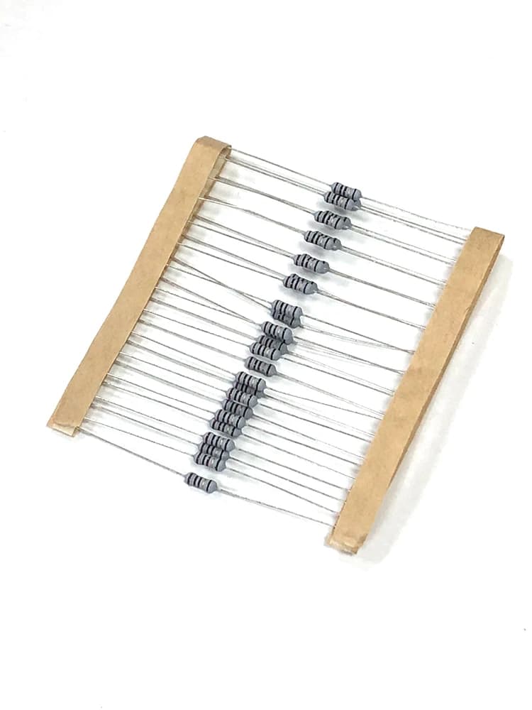 100 pièces de résistances à fil bobiné 1/4W, précision 5%, valeurs : 0.1, 0.22, 0.5, 1, 2.2, 3.3, 4.7 Ohm. Résistances à fil bobiné : 0.1R, 0.22R, 0.5R, 1Ohm, 2R2, 3R3.