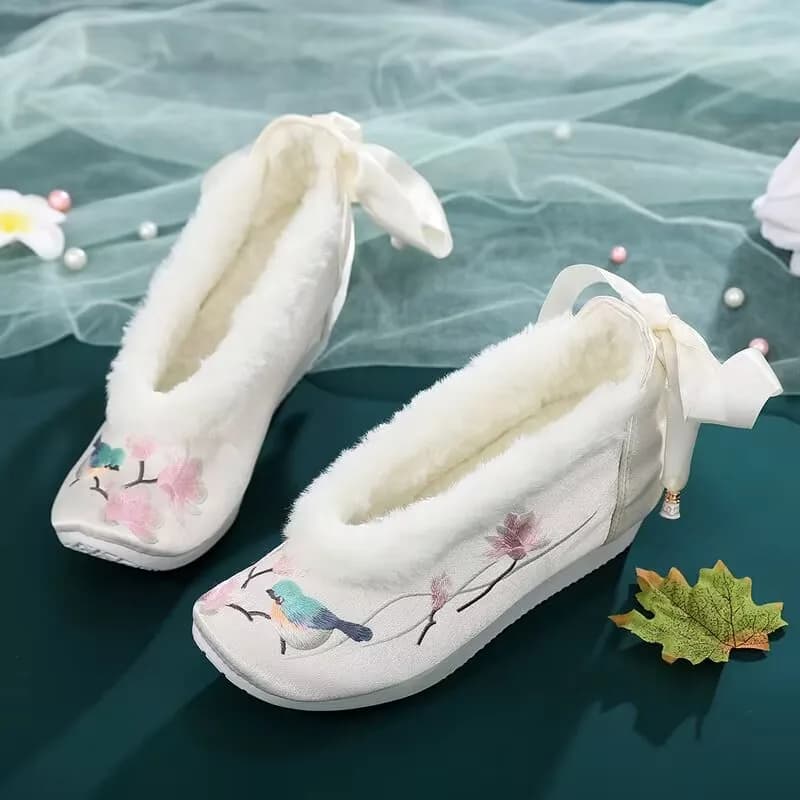 Chaussures Hanfu traditionnelles chinoises pour femmes, chaussures plates rehaussées de prairie, chaussures de broderie, chaussures Hanfu de mariage, grande taille 40