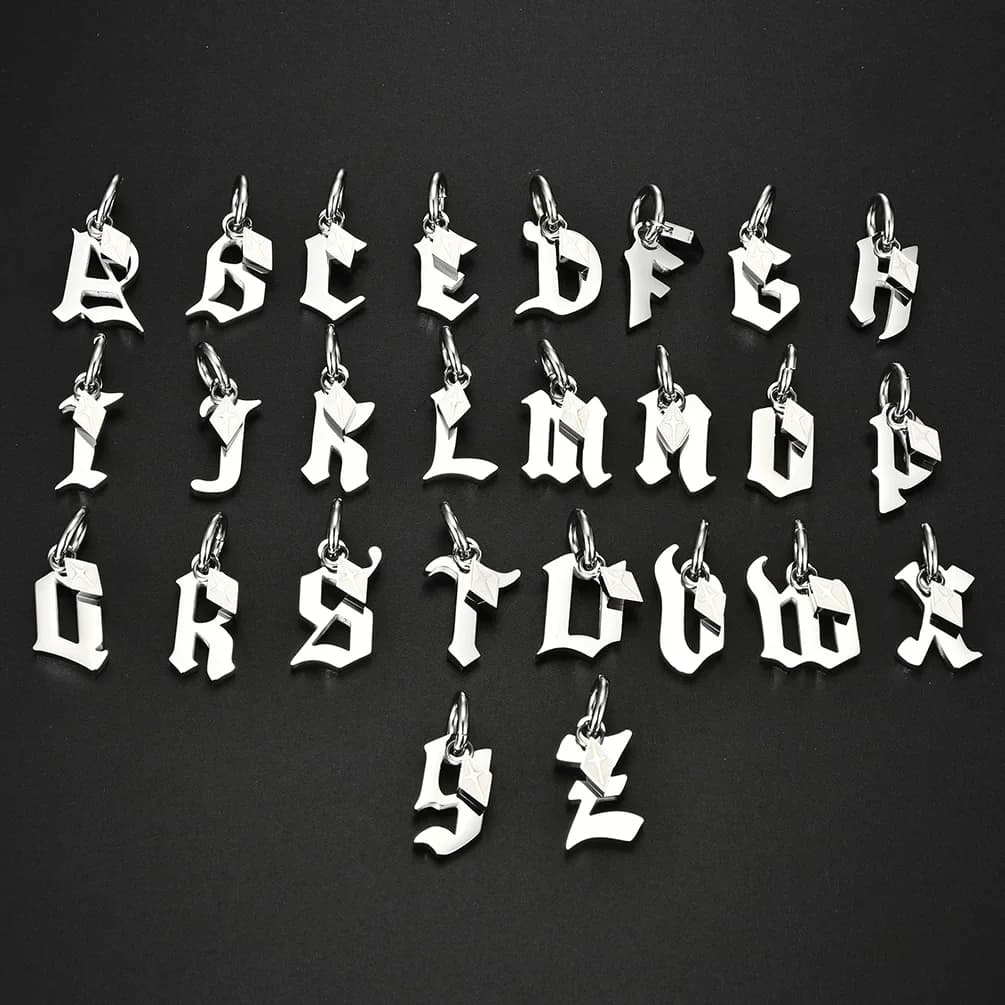 Colliers avec pendentif 26 lettres pour hommes, chaîne de couleur argent en acier inoxydable, bijoux à la mode, cadeau d'anniversaire pour petit ami A B C D E F M N O P Q