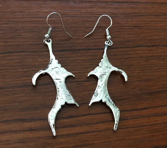 Boucles d'oreilles pendantes en forme d'aile de chauve-souris gothique néo-victorienne, amulette de sorcellerie, cœur occulte Wiccan, bijoux punk