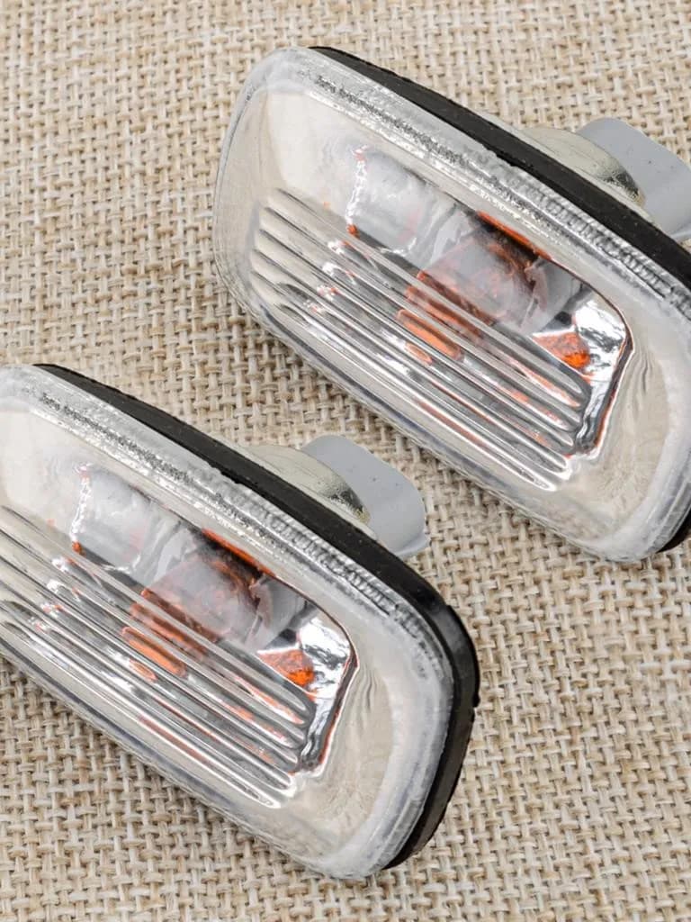 1 paire de clignotants latéraux de voiture, fabricant de garde-boue, indicateur d'angle adapté à Toyota Lexus ES300 Land Cruiser LC80 LC100 Hilux
