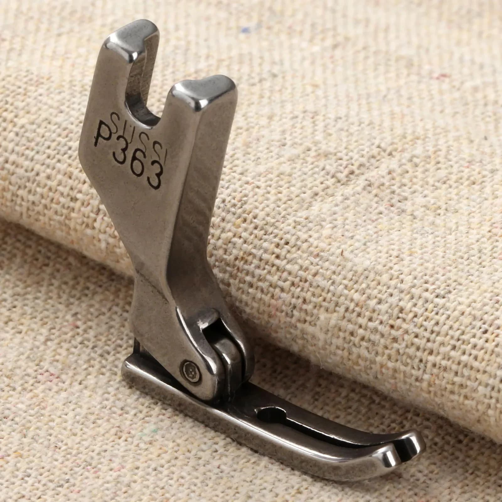 Pied de biche à fermeture éclair étroite en acier inoxydable P363, pour machine à coudre industrielle Brother Juki, outils et accessoires de couture, 1 pièce