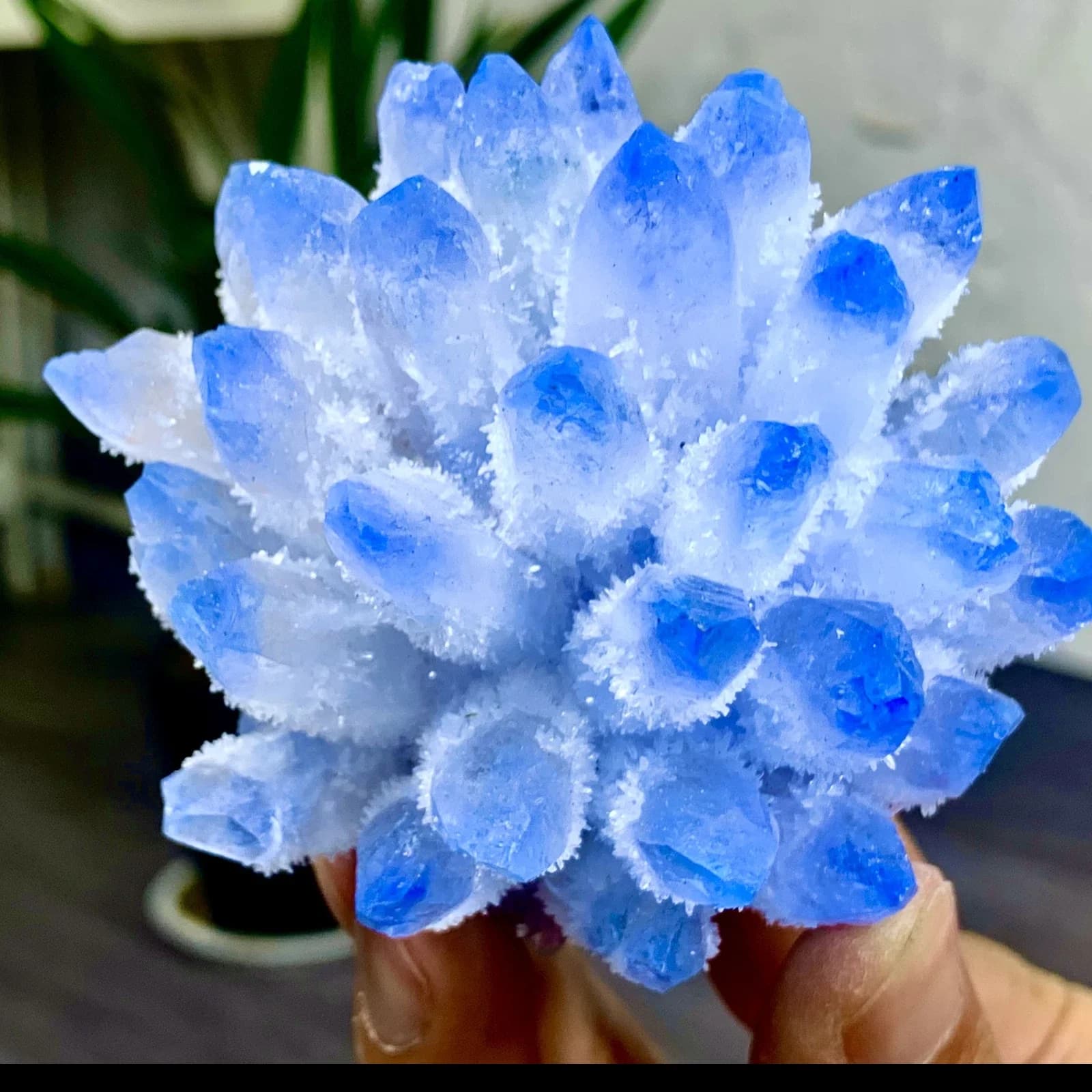 Pierre d'amas de cristal transparent bleu ciel naturel, pierre de démagnétisation de minerai, pierre de purification d'énergie, décoration de rêve