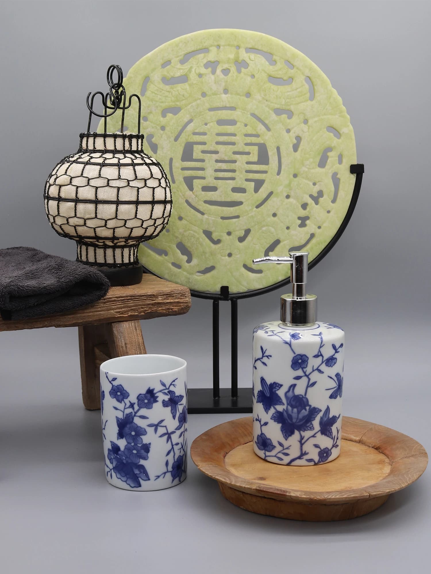 Distributeur liquide Regina, céramique bleue et blanche, HOAccessory