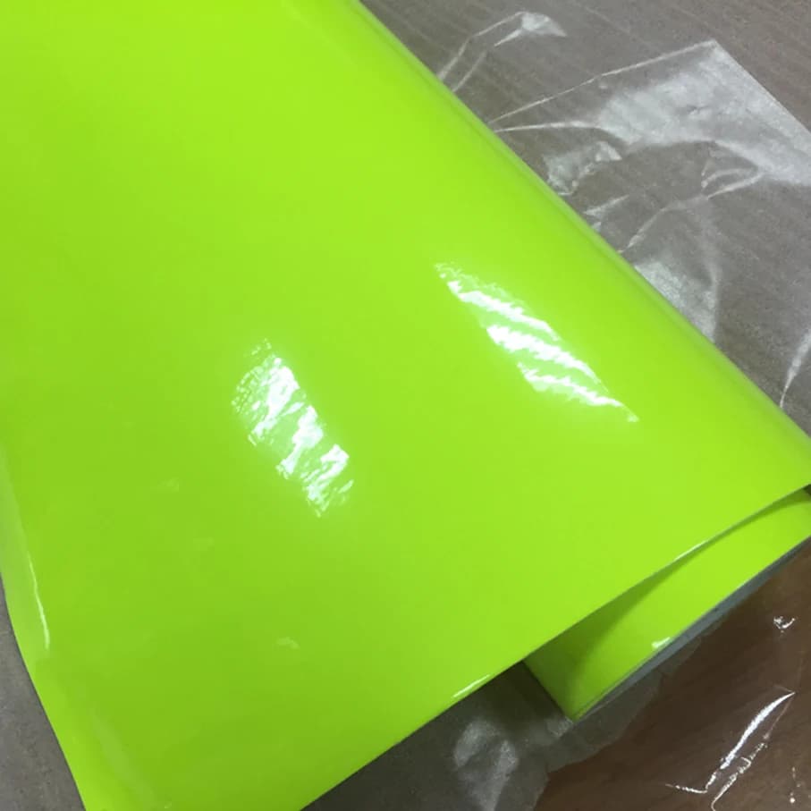 Rouleau de feuilles de Film d'enveloppe de voiture en vinyle jaune Fluorescent néon brillant 50CM x 200CM/300CM avec bulles d'air gratuites