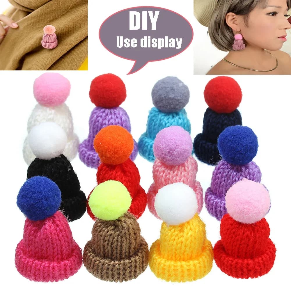 Mini chapeaux à Pompon faits à la main, 10 à 50 pièces, petits chapeaux artisanaux, broche, jouets au Crochet, décoration, accessoire de bijoux, petites casquettes