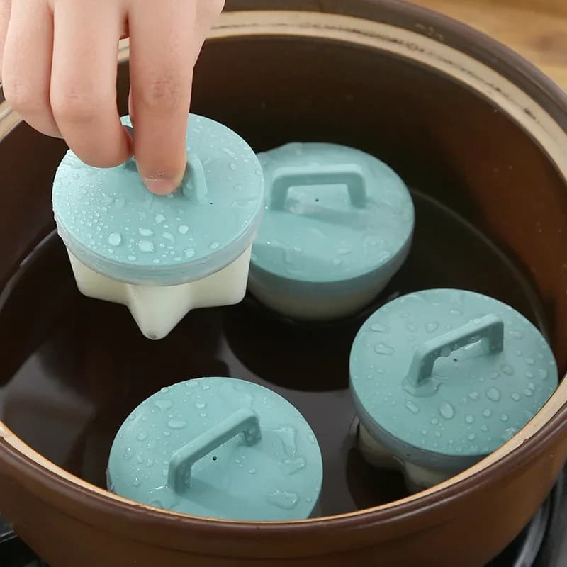 Poacher à œufs en Silicone souple de qualité alimentaire, moule à œufs cuit à la vapeur pour petit déjeuner, tasse de poach, outils de cuisine, brosse à huile gratuite, 4 pièces/ensemble
