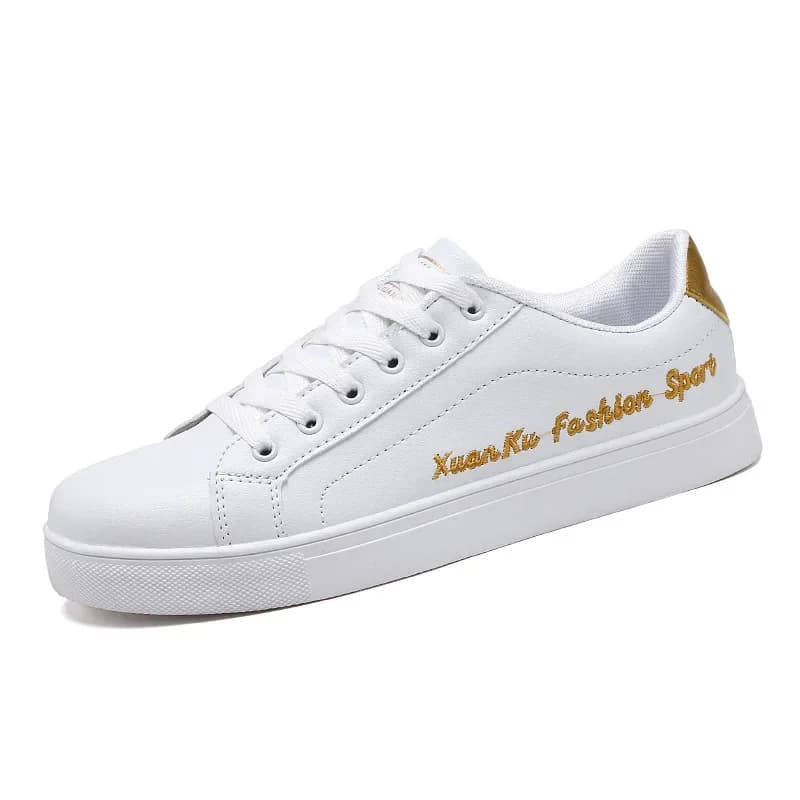 Baskets en cuir blanc pour hommes, chaussures de Sport, de course, vulcanisées, confortables, nouvelle collection printemps