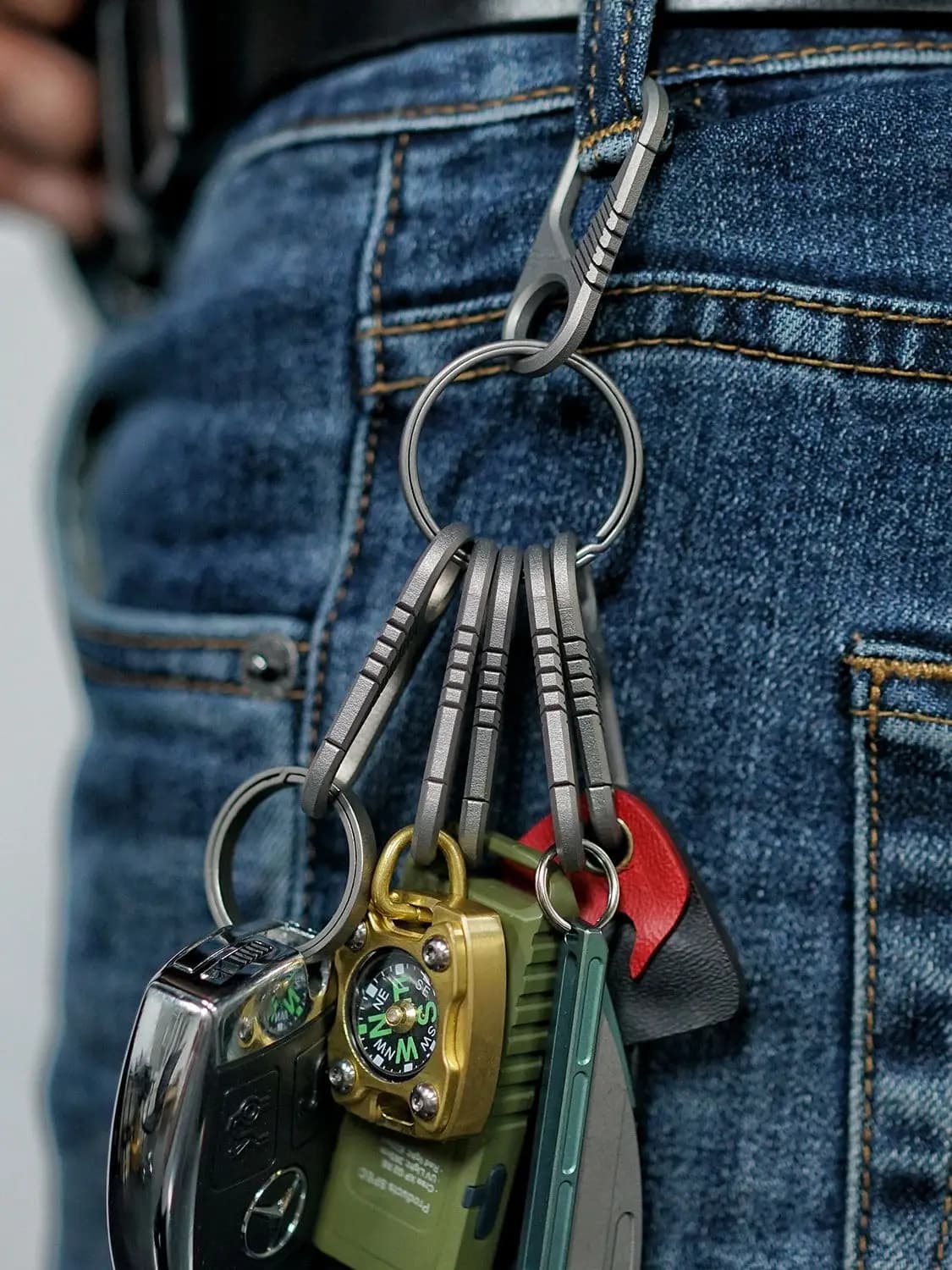 MecArmy – Kit de porte-clés CH6K, Mini mousqueton innovant en titane, anti-corrosion et antirouille, pour le transport quotidien