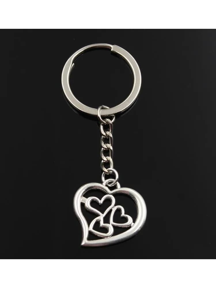 Porte-clés de voiture en forme de cœur creux pour hommes, pendentifs de couleur argent, bijoux de bricolage, support de porte-clés, Souvenir, cadeau, 28x27mm