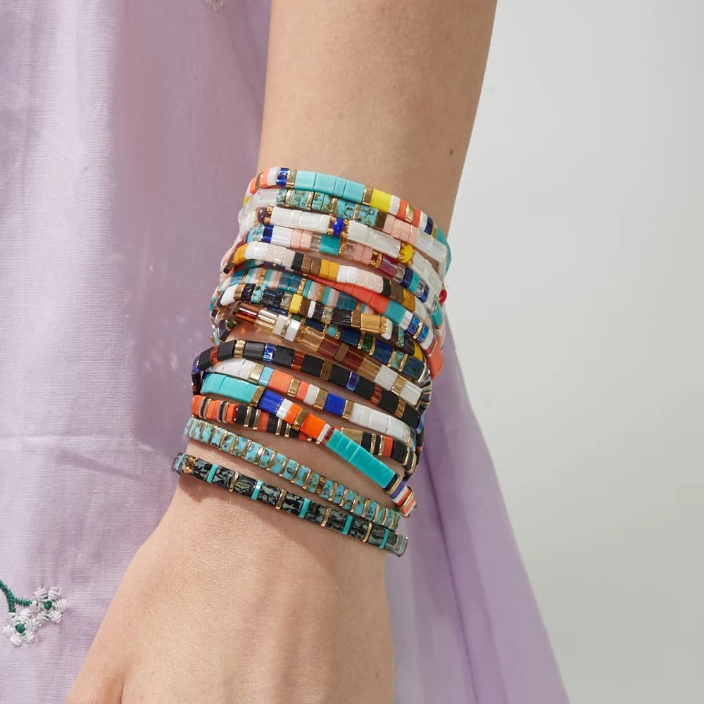 ZMZY-Bracelet en perles mixtes aléatoires pour femme, bijoux Boho Tila, cadeau de livraison, 1 pièce