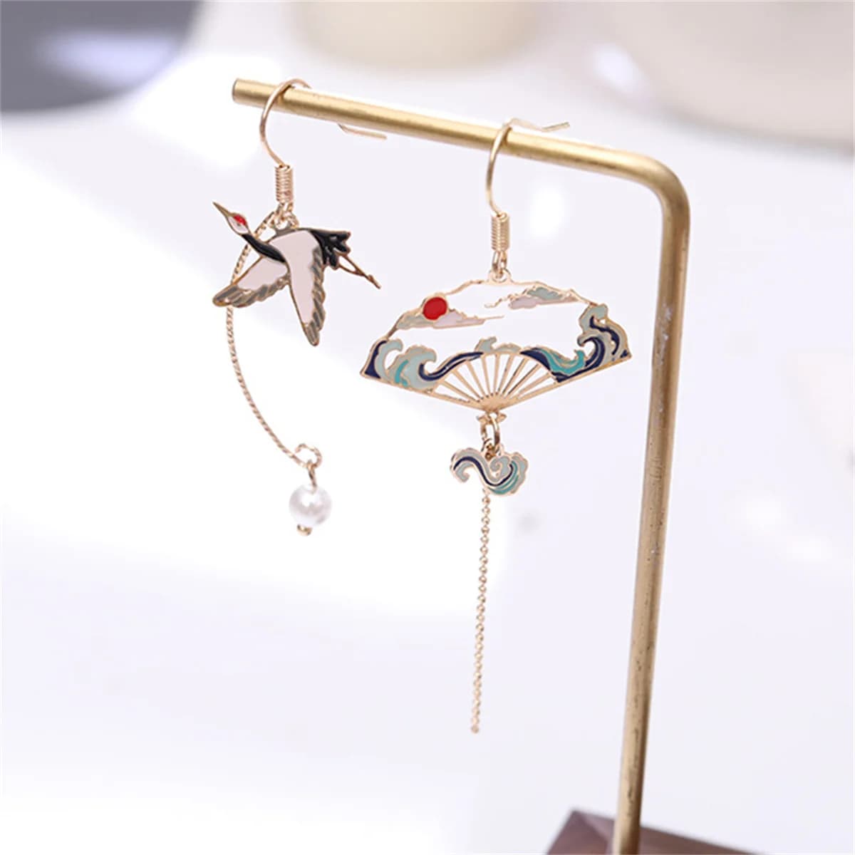 Style chinois pliant ventilateur oiseaux nuage suspendus balancent ethnique boucle d'oreille femmes asymétrique poisson chat lapin oiseau Animal boucles d'oreilles