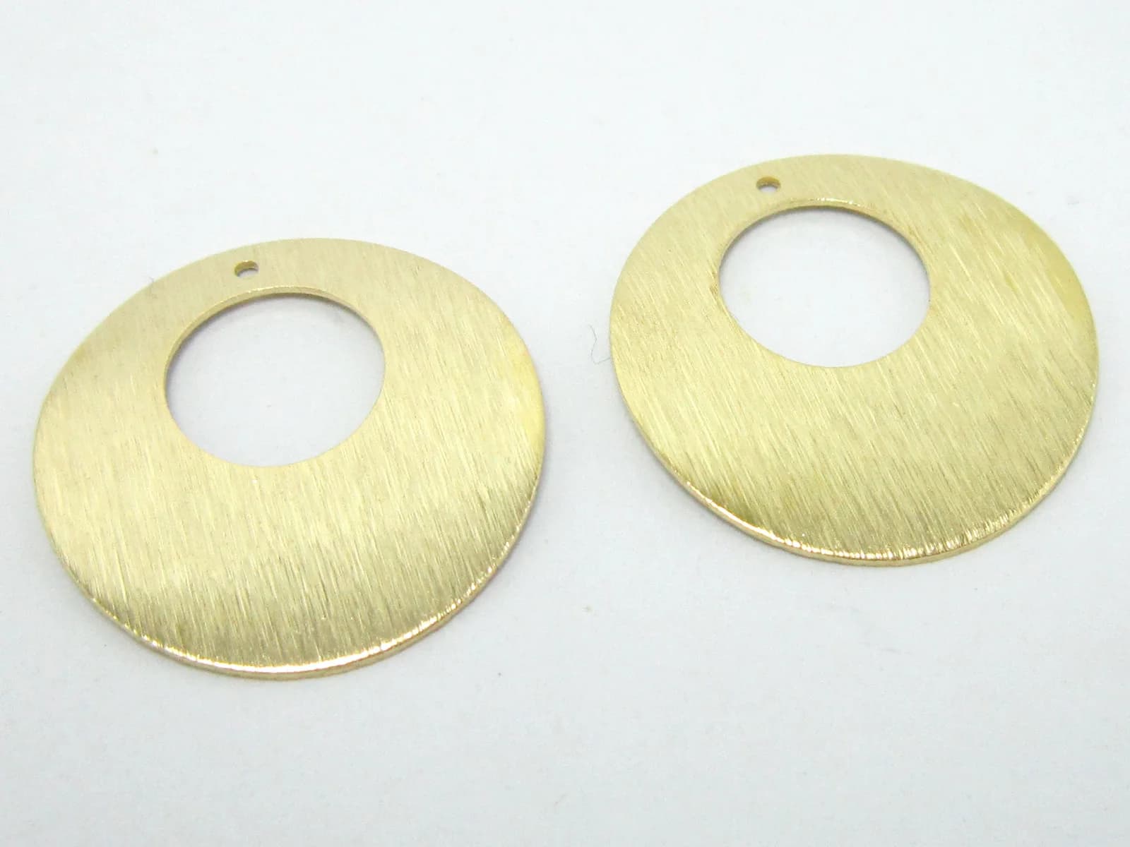 20 pièces de breloques rondes texturées, breloques circulaires pour boucles d'oreilles, composants arqués pour boucles d'oreilles, 23x22,5 mm, fabrication de bijoux -R1323
