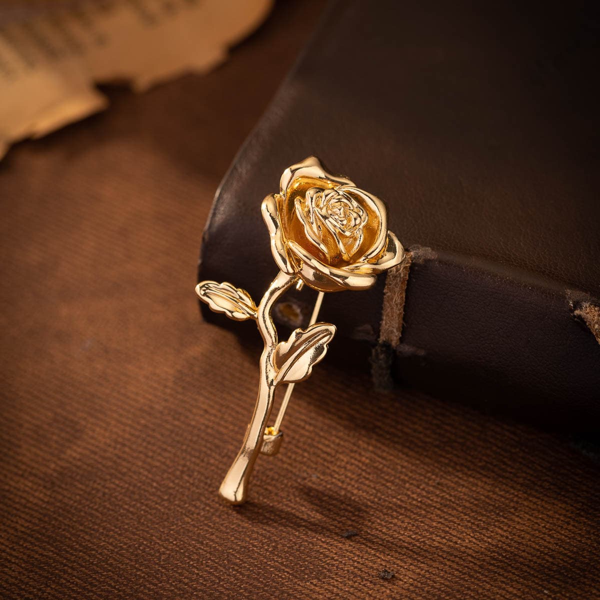 Minimalist Rose Brooch Men's High-end Suit Jacket Lapel Pin Accessory Premium Feel Coat Badge