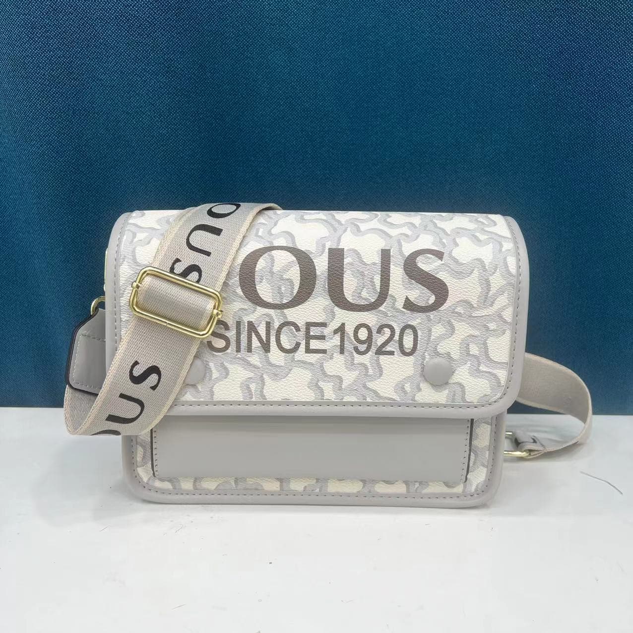 New Fashion Hand-held Small Square Bag 2024 Trendy Letter Print Shoulder Bag Simple Commuting Crossbody Bag Women Wholesale