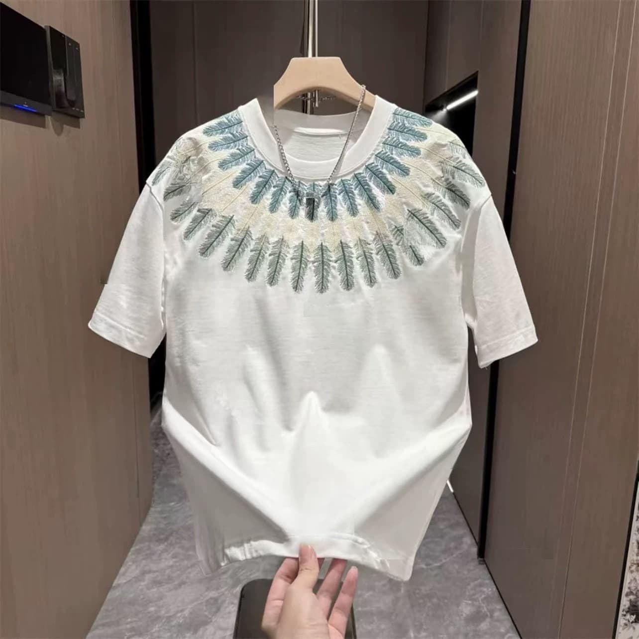T-shirt à manches courtes brodé pour homme, confortable et polyvalent, style coréen, idéal pour l'été, sous-vêtement jeune et tendance, en pol