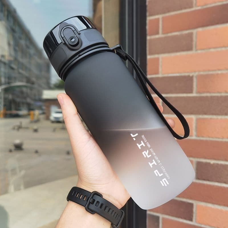 Large Capacity Sports Water Bottle For Men And Women Students Outdoor High-Value Fitness Summer Gradient Frosted Plastic