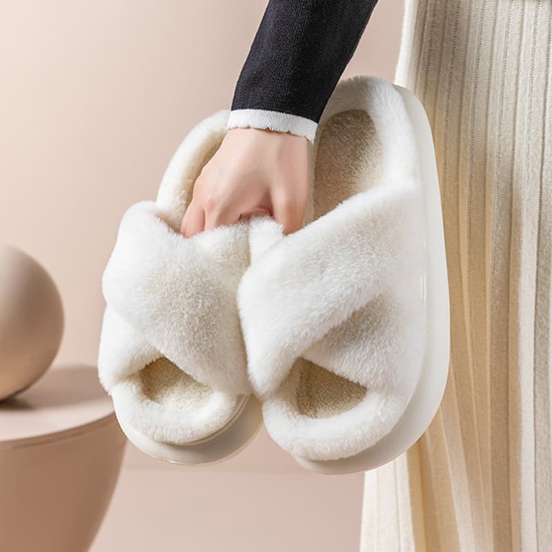 Women’s Shoes Winter Fleece Cross With Drag Cotton Indoor Warm Plus Fluffy Slippers