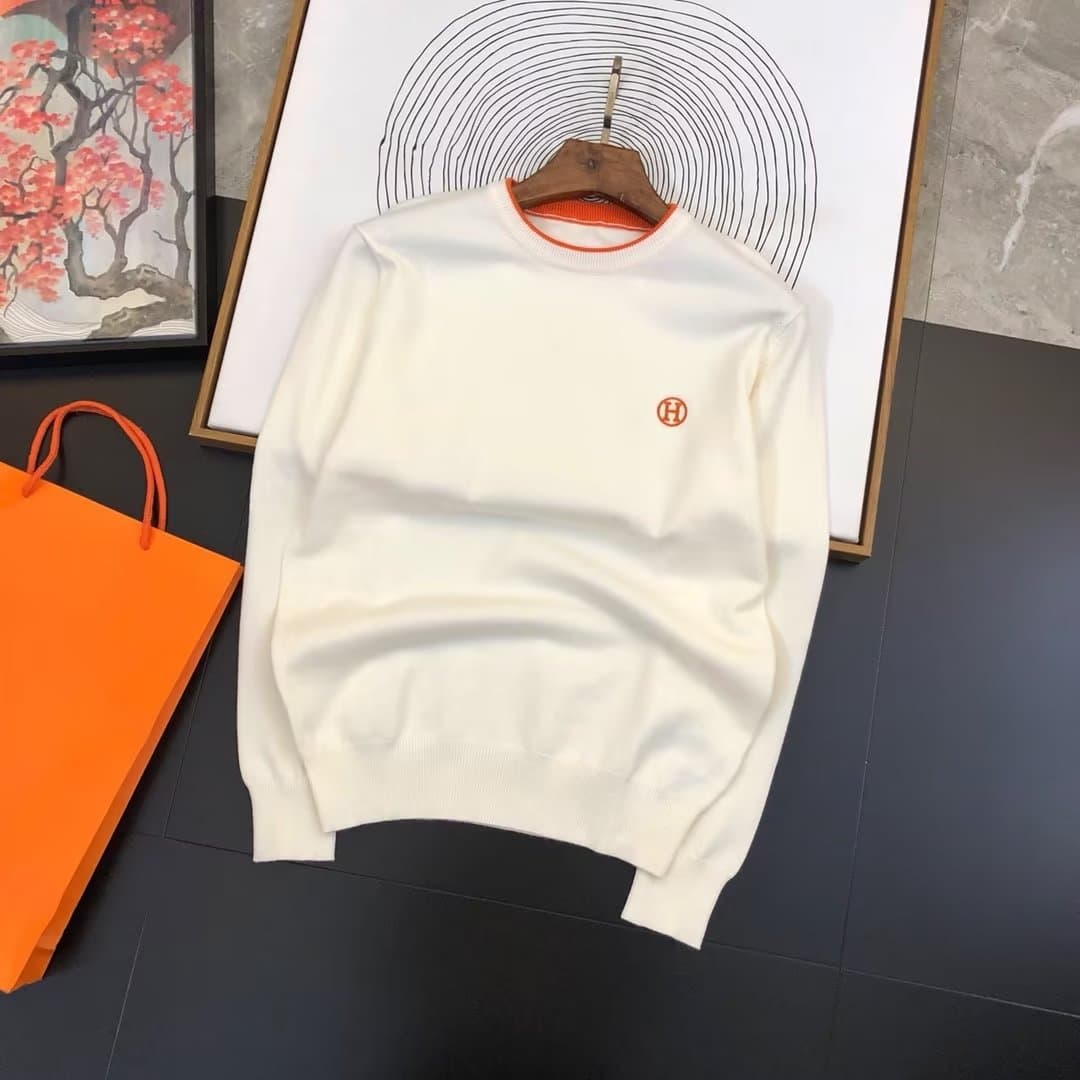 Lettres brodées de marque tendance sur la poitrine, pull chaud à col rond à la mode et simple, automne et hiver vert jeune luxe polyvalent